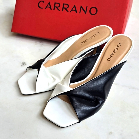 Carrano Shoes - NWT Carrano Sage black/white leather Slide Sandal Size 8